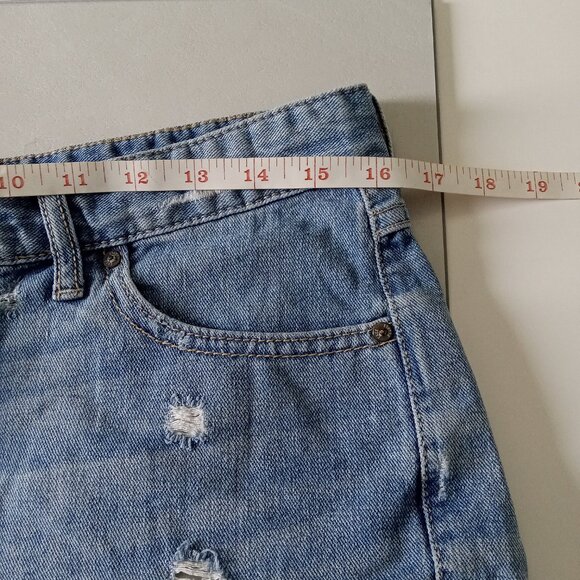 FREE PEOPLE | Cut Off Shorts - Picture 6 of 7